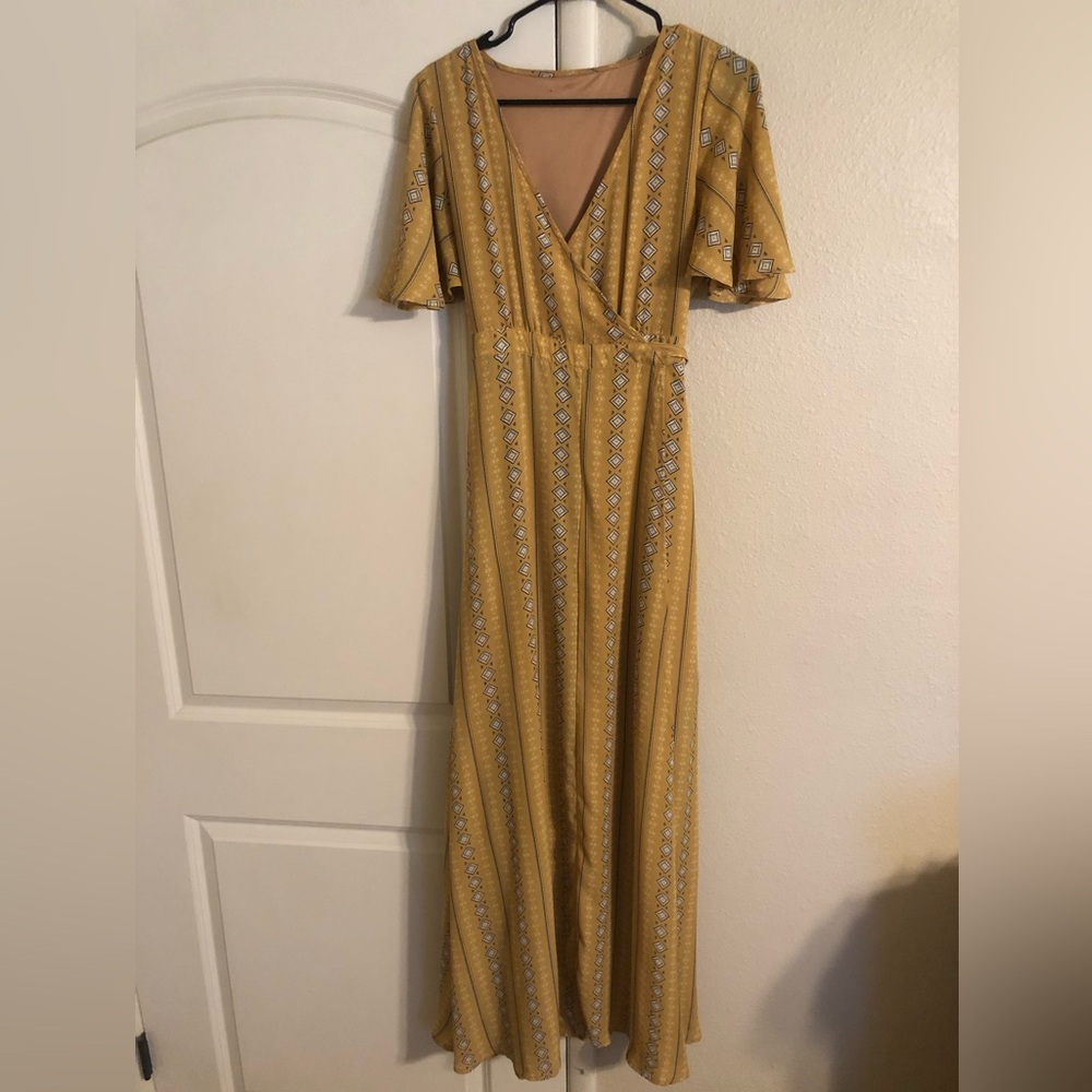 Beautiful shirtsleeve dress